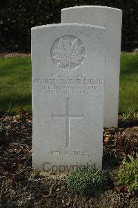 Bailleul Communal Cemetery Extension (Nord) - Ensor, G C