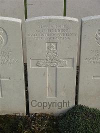 Bailleul Communal Cemetery Extension (Nord) - Fielding, W H