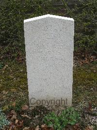 Bailleul Communal Cemetery Extension (Nord) - Firlus, Franz