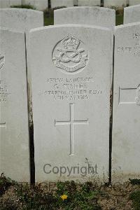 Bailleul Communal Cemetery Extension (Nord) - Fisher, G