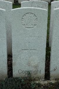 Bailleul Communal Cemetery Extension (Nord) - Glover, H J