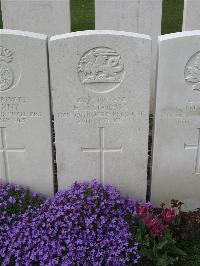 Bailleul Communal Cemetery Extension (Nord) - Goodall, E J