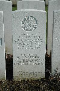 Bailleul Communal Cemetery Extension (Nord) - Graham, John Charles