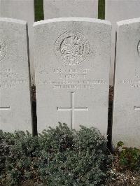 Bailleul Communal Cemetery Extension (Nord) - Grant, C