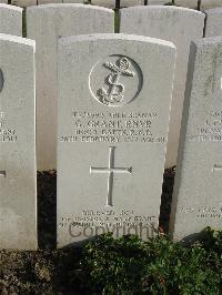 Bailleul Communal Cemetery Extension (Nord) - Grant, George