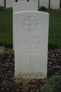 Bailleul Communal Cemetery Extension (Nord) - Greig, J G H