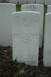 Bailleul Communal Cemetery Extension (Nord) - Gresham, Gordon