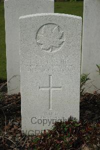 Bailleul Communal Cemetery Extension (Nord) - Griffiths, Reginald Mantle