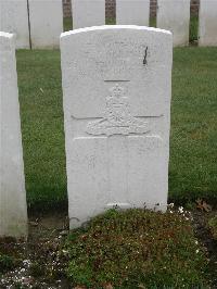 Bailleul Communal Cemetery Extension (Nord) - Gulliver, T