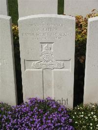 Bailleul Communal Cemetery Extension (Nord) - Gunn, A