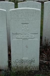 Bailleul Communal Cemetery Extension (Nord) - Hackett, G