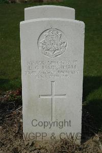 Bailleul Communal Cemetery Extension (Nord) - Hadenham, L G