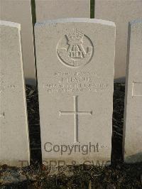 Bailleul Communal Cemetery Extension (Nord) - Hague, James