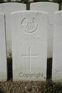 Bailleul Communal Cemetery Extension (Nord) - Halliday, T
