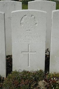 Bailleul Communal Cemetery Extension (Nord) - Hammond, J W