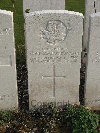 Bailleul Communal Cemetery Extension (Nord) - Hampson, J S