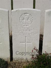 Bailleul Communal Cemetery Extension (Nord) - Harker, G