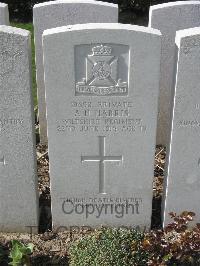 Bailleul Communal Cemetery Extension (Nord) - Harris, Alfred Henry