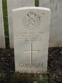 Bailleul Communal Cemetery Extension (Nord) - Harris, H L