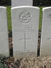 Bailleul Communal Cemetery Extension (Nord) - Harris, L J
