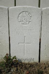 Bailleul Communal Cemetery Extension (Nord) - Hawkins, R W