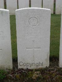 Bailleul Communal Cemetery Extension (Nord) - Hayes, F