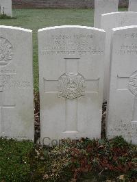 Bailleul Communal Cemetery Extension (Nord) - Hayes, William Samuel