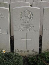 Bailleul Communal Cemetery Extension (Nord) - Hayhurst, Stephen