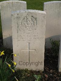 Bailleul Communal Cemetery Extension (Nord) - Haynes, Allan Stanley