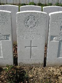 Bailleul Communal Cemetery Extension (Nord) - Hayward, George Herbert