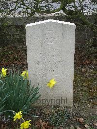 Bailleul Communal Cemetery Extension (Nord) - Hermann, Johan