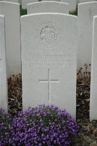 Bailleul Communal Cemetery Extension (Nord) - Hetherington, Joseph