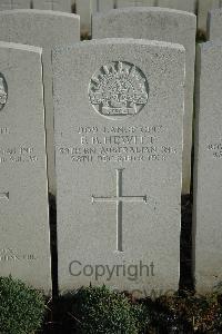 Bailleul Communal Cemetery Extension (Nord) - Hewitt, F B