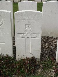 Bailleul Communal Cemetery Extension (Nord) - Hewitt, W