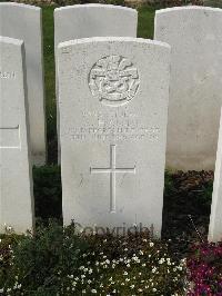 Bailleul Communal Cemetery Extension (Nord) - Hickman, Arthur
