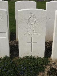 Bailleul Communal Cemetery Extension (Nord) - Hill, J N
