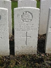 Bailleul Communal Cemetery Extension (Nord) - Hobson, Eric Scott