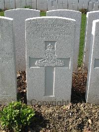 Bailleul Communal Cemetery Extension (Nord) - Howroyd, J L
