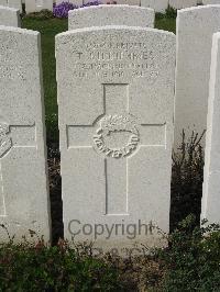 Bailleul Communal Cemetery Extension (Nord) - Humphries, Thomas James