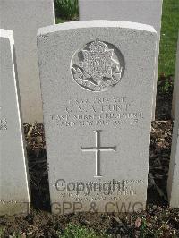 Bailleul Communal Cemetery Extension (Nord) - Hunt, G V A