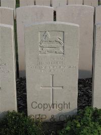 Bailleul Communal Cemetery Extension (Nord) - Hunter, Harry