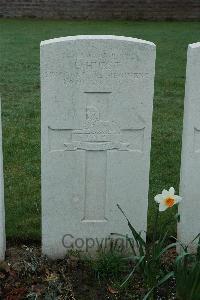 Bailleul Communal Cemetery Extension (Nord) - Hurst, L