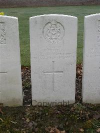 Bailleul Communal Cemetery Extension (Nord) - Huston, William