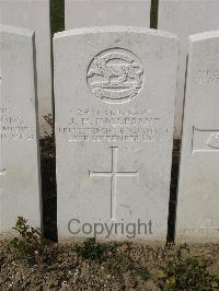 Bailleul Communal Cemetery Extension (Nord) - Inglesant, J H