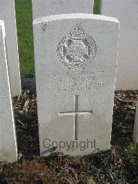 Bailleul Communal Cemetery Extension (Nord) - Ingram, T