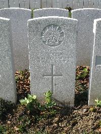 Bailleul Communal Cemetery Extension (Nord) - Isle, William Henry
