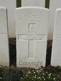 Bailleul Communal Cemetery Extension (Nord) - Jarvis, W E