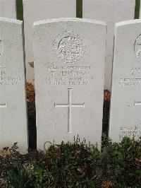 Bailleul Communal Cemetery Extension (Nord) - Jennings, T