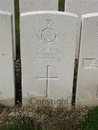Bailleul Communal Cemetery Extension (Nord) - Johnson, G