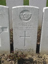 Bailleul Communal Cemetery Extension (Nord) - Johnson, H